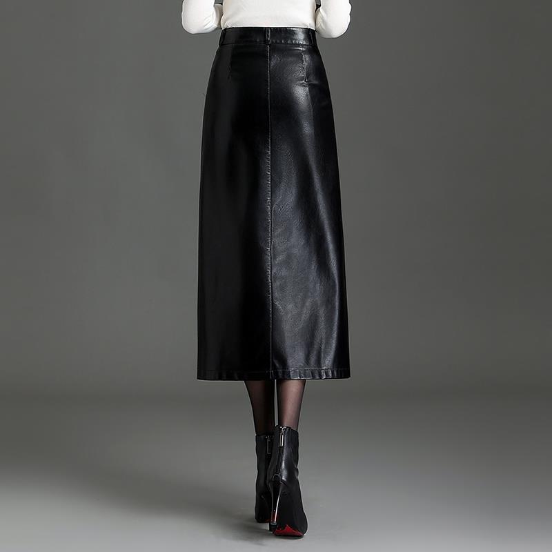 Signature A-Line Leather Skirt